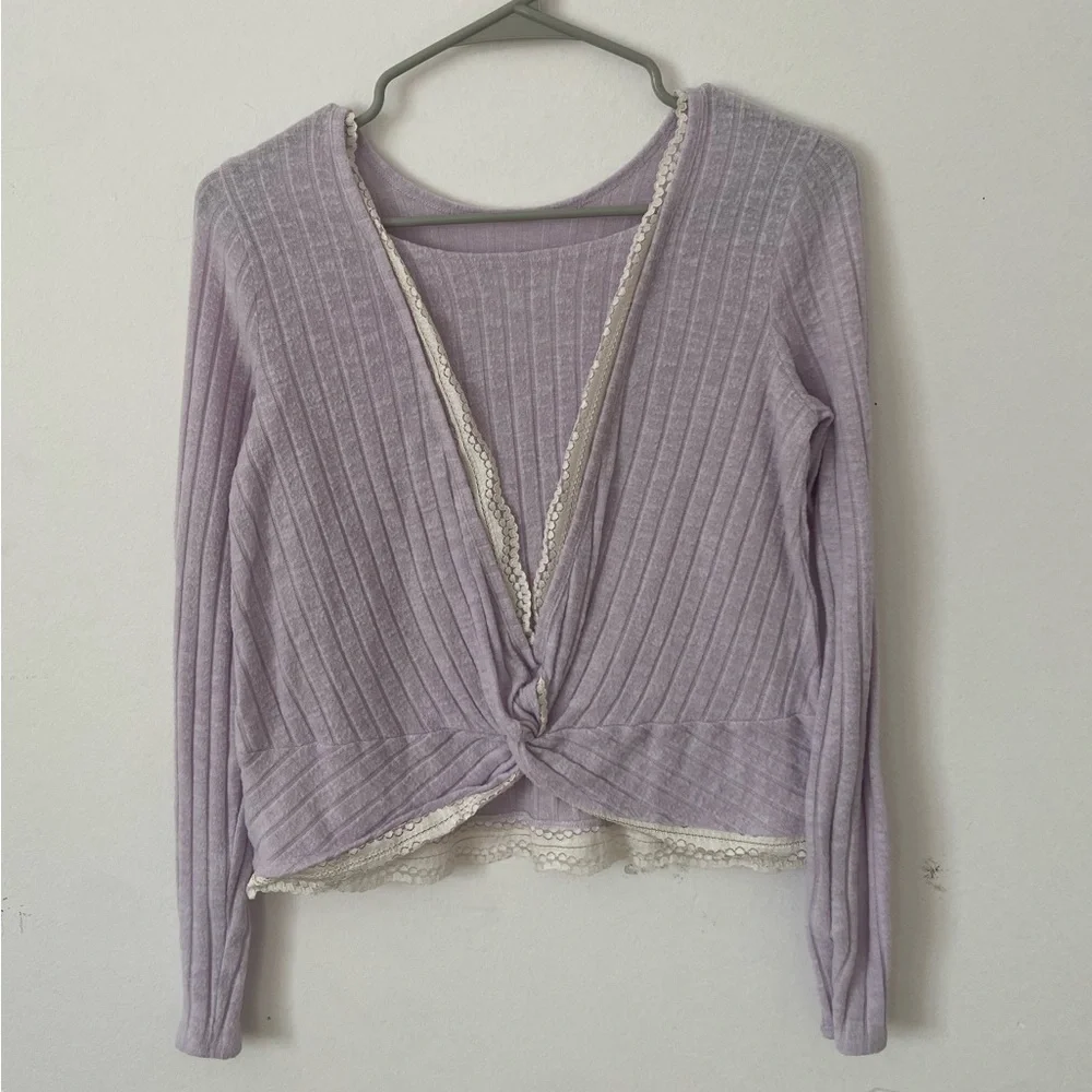 Lilac lace trim sweater - Picture 2 of 5